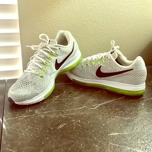 Nike Zoom All Out Low Running Shoe grey/lime green